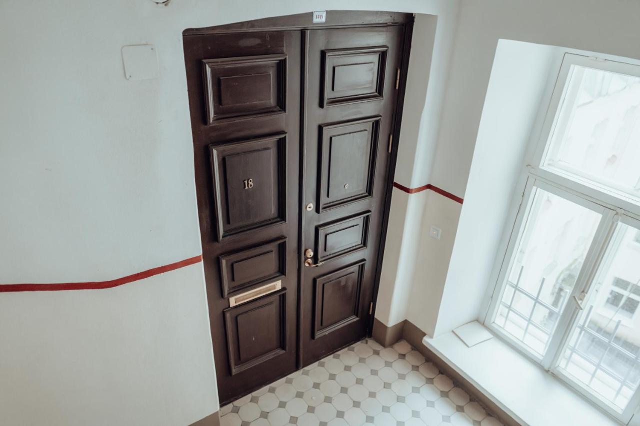 Dream Stay - Spacious 1-Bedroom Apartment In The Old Town Tallinn Exterior photo